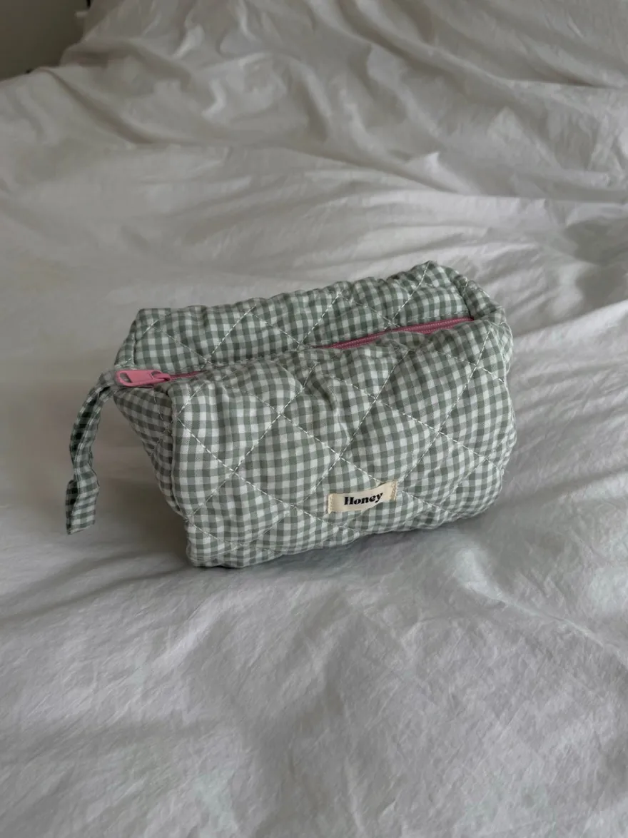 Design By Si Honey lille toilettaske - Hvid/grøn ternet Discount