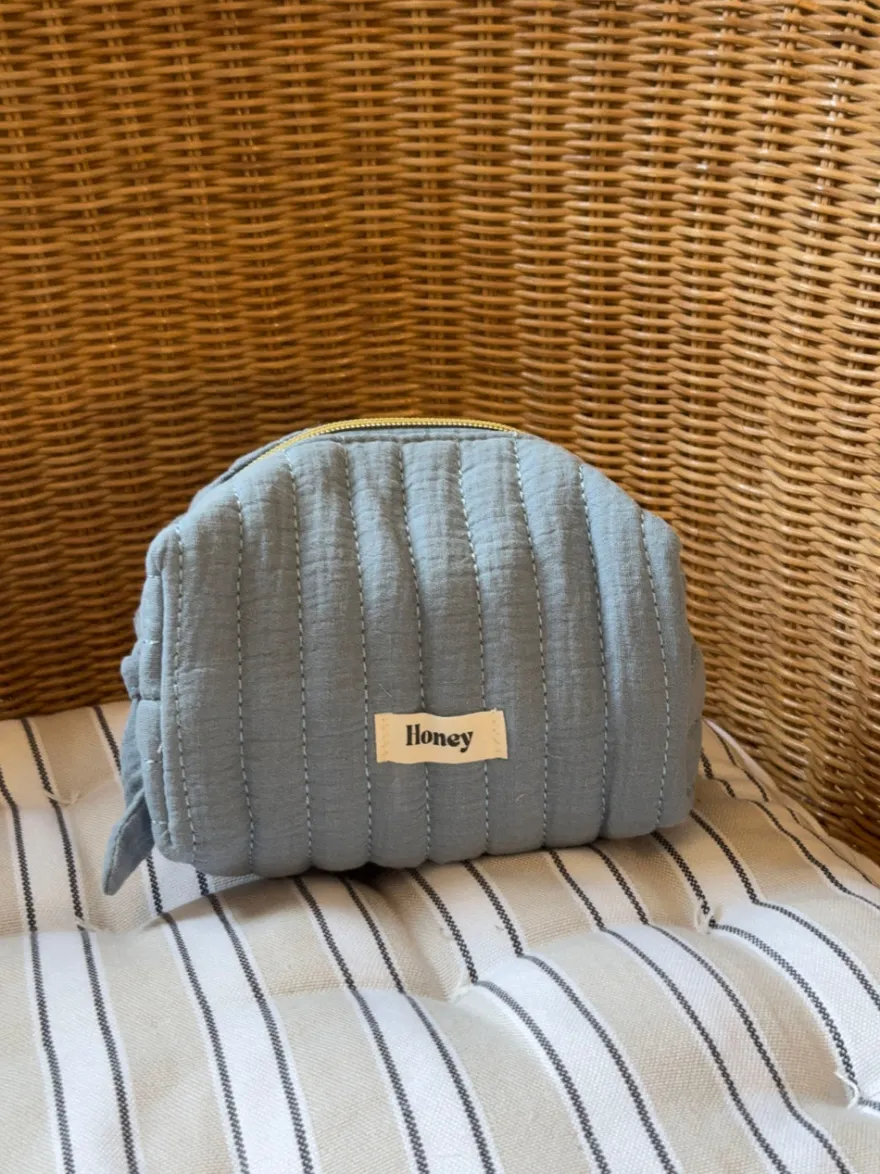Design By Si Honey lille toilettaske - Støvet blå Clearance