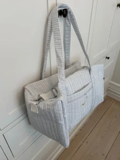 Design By Si Honey stor taske med crossbody strop - Hvid med blå striber