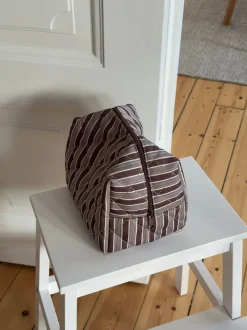 Design By Si Honey stor toilettaske med striber - Brun/hvid Discount