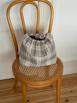 Design By Si Honey toilettaske med tern - Beige/grøn Clearance