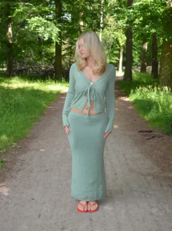 Design By Si Ines maxinederdel i strik - Støvet grøn Sale