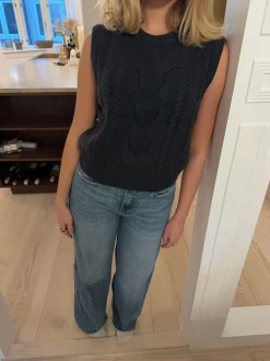 Design By Si Irene vest med kabelstrik - Navy Sale