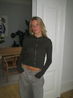 Design By Si Isaline ribbet hoodie med zip - Brun Discount