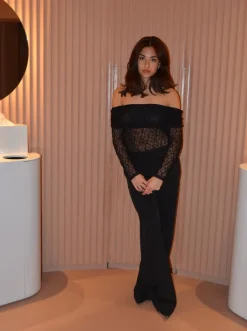 Design By Si Jennie blonde off shoulder bluse - Sort Hot