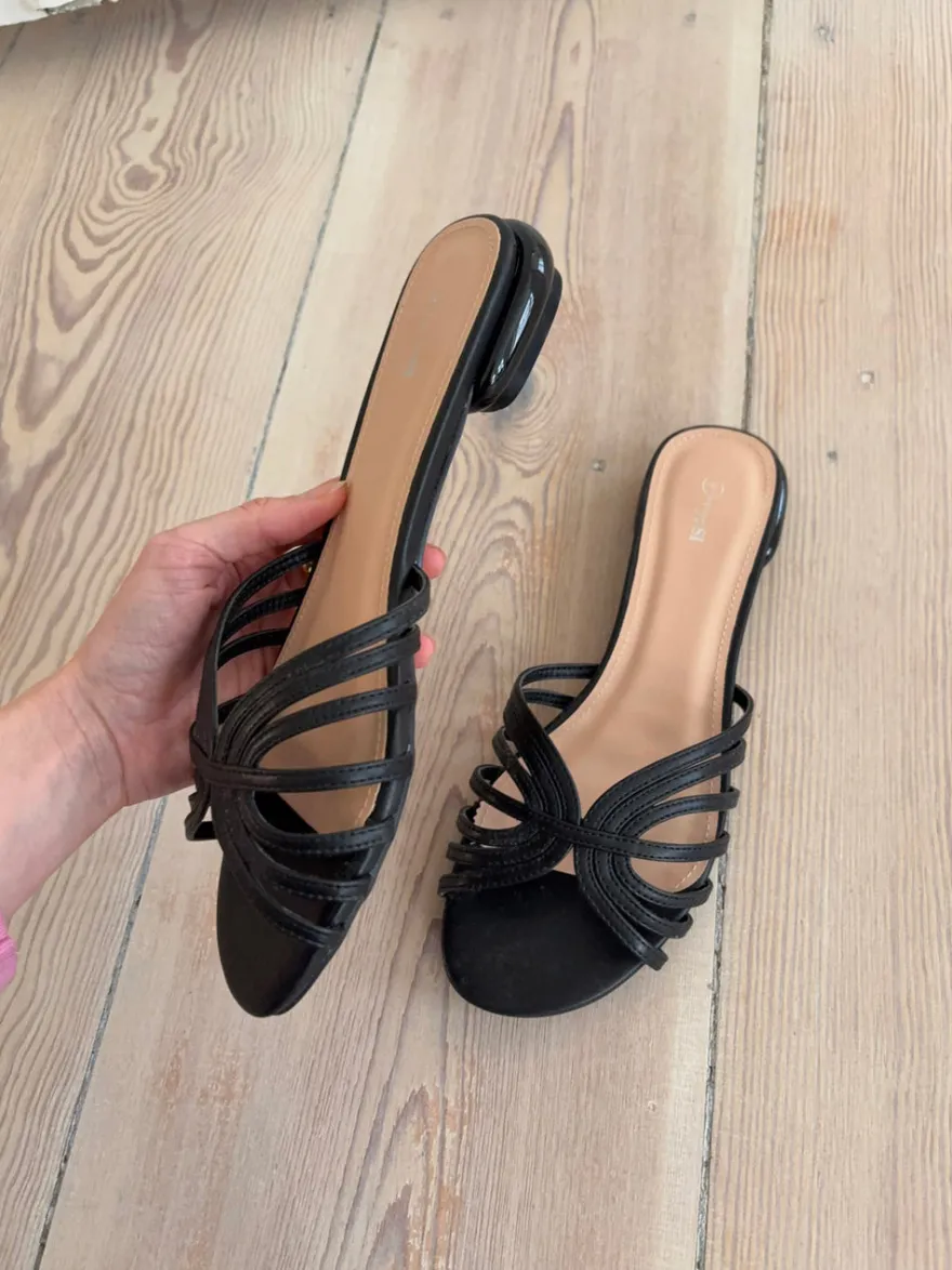 Design By Si July sandaler - Sort Hot