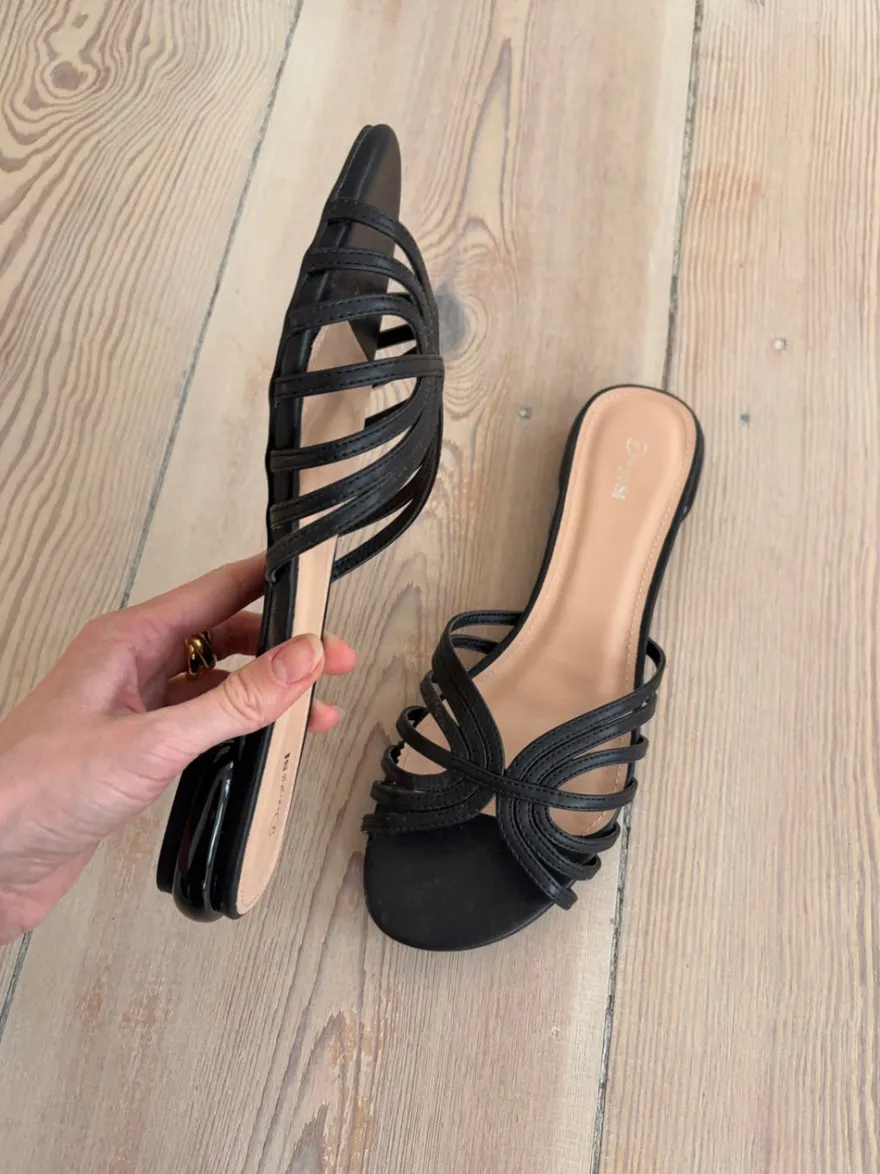 Design By Si July sandaler - Sort Hot