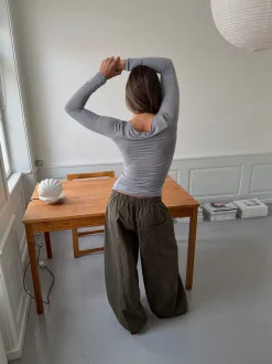 Design By Si Kaia langærmet cashmere bluse - Grå Online