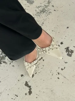 Design By Si Kandy slingback stiletter - Cream Online