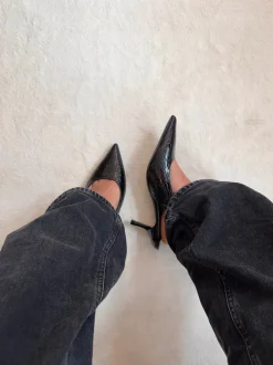 Design By Si Karline slingback mules med krokodilleprint - Sort Best