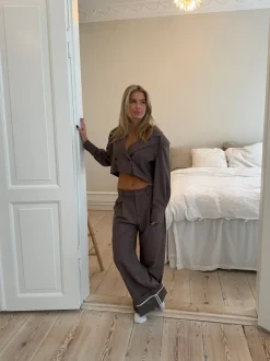 Design By Si Katrine suitbukser med detaljer - Brun melange Discount