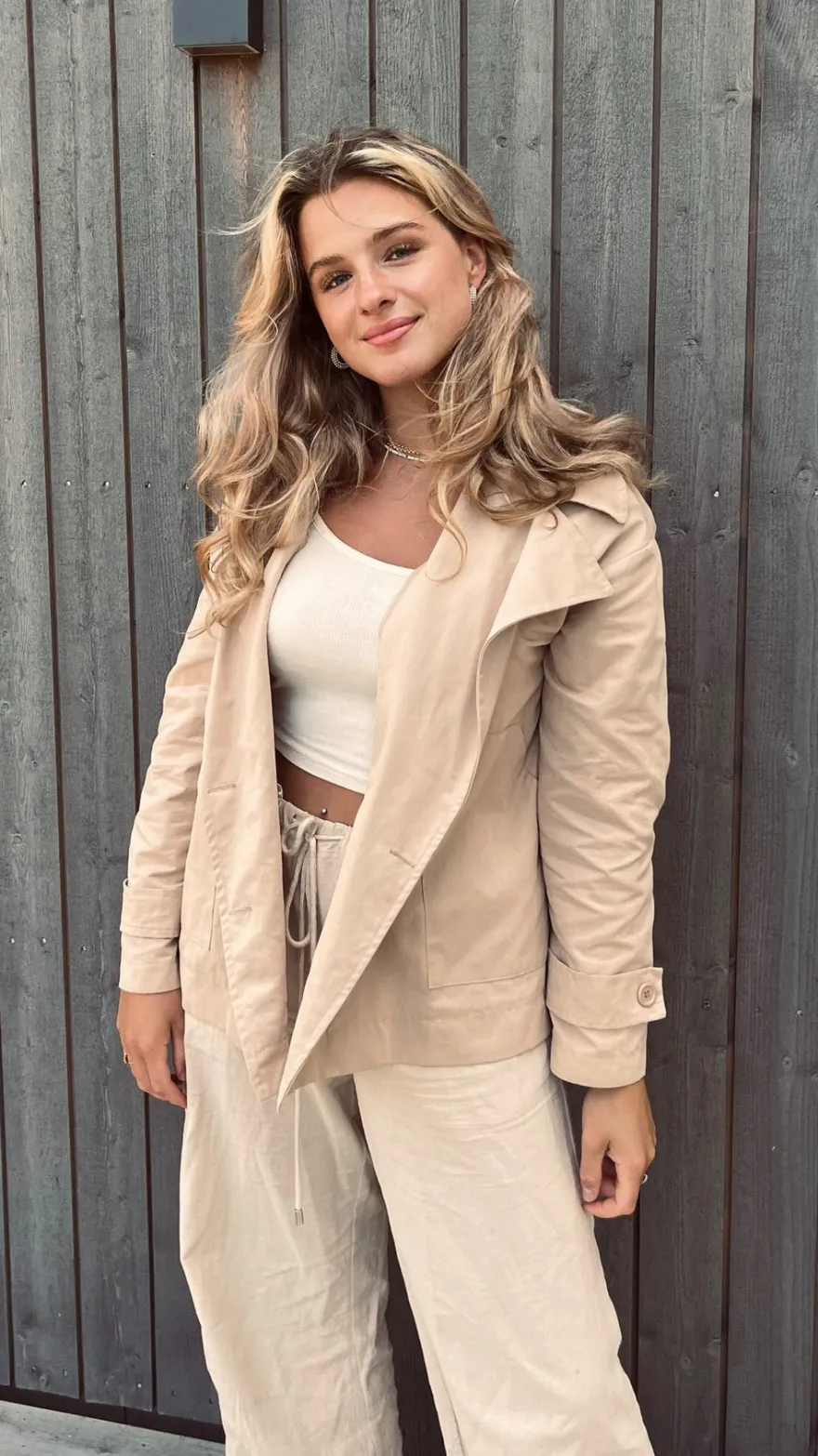 Design By Si Katya kort trenchcoat - Beige Best