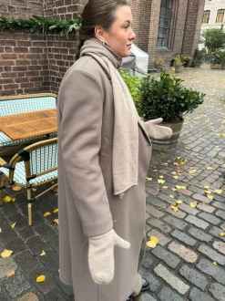 Design By Si Kehlani halstørklæde i strik - Lys brun Online