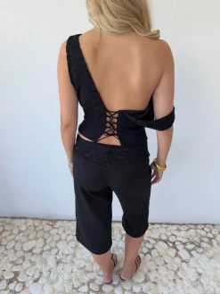 Design By Si Kimmie top med blonder - Sort Online