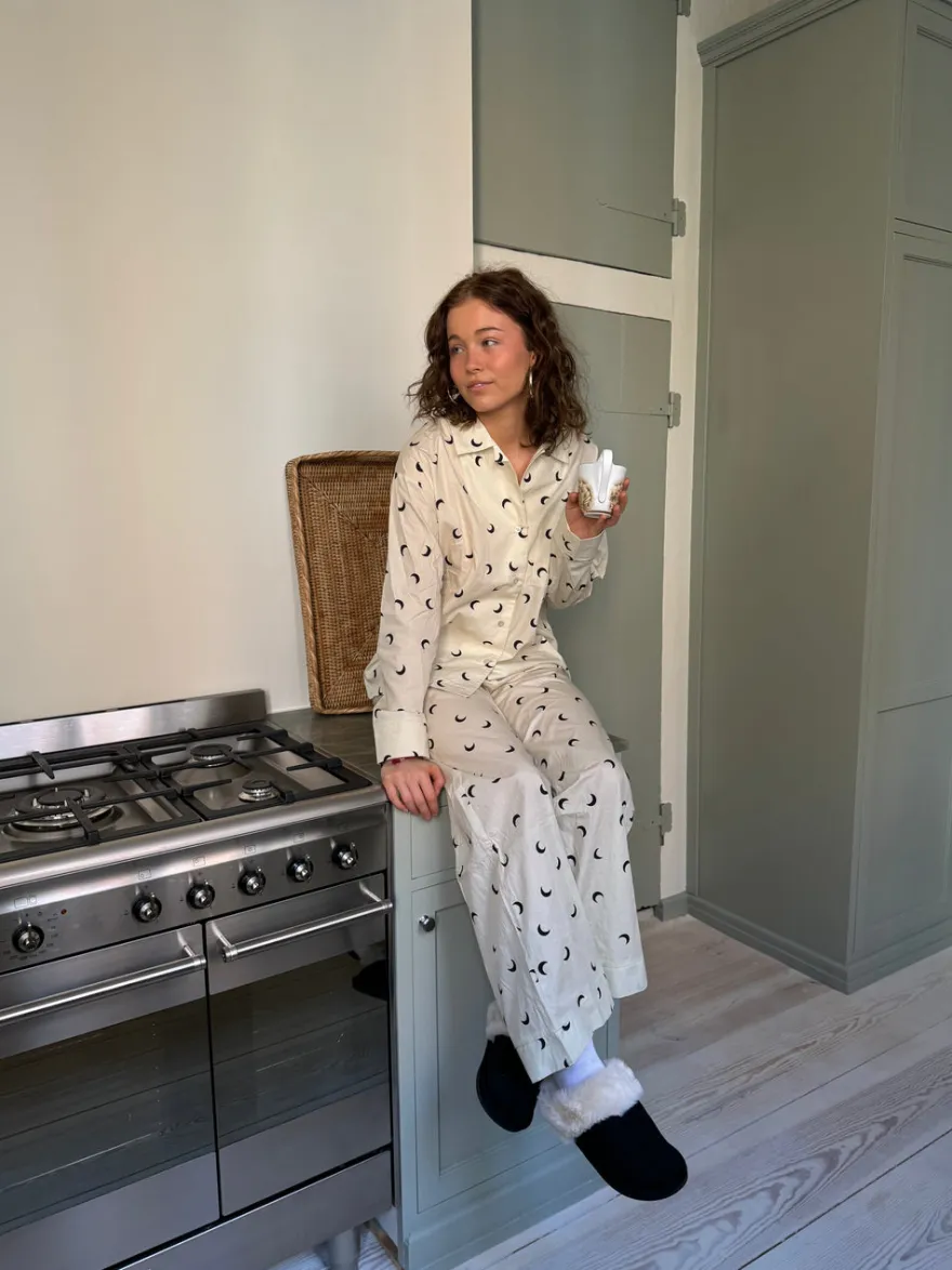 Design By Si Kyla pyjamasskjorte med halvmåner - Beige Clearance