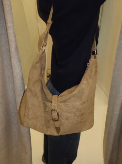 Design By Si Kyle skuldertaske i ruskind - Brun Outlet