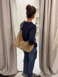 Design By Si Kyle skuldertaske i ruskind - Brun Outlet