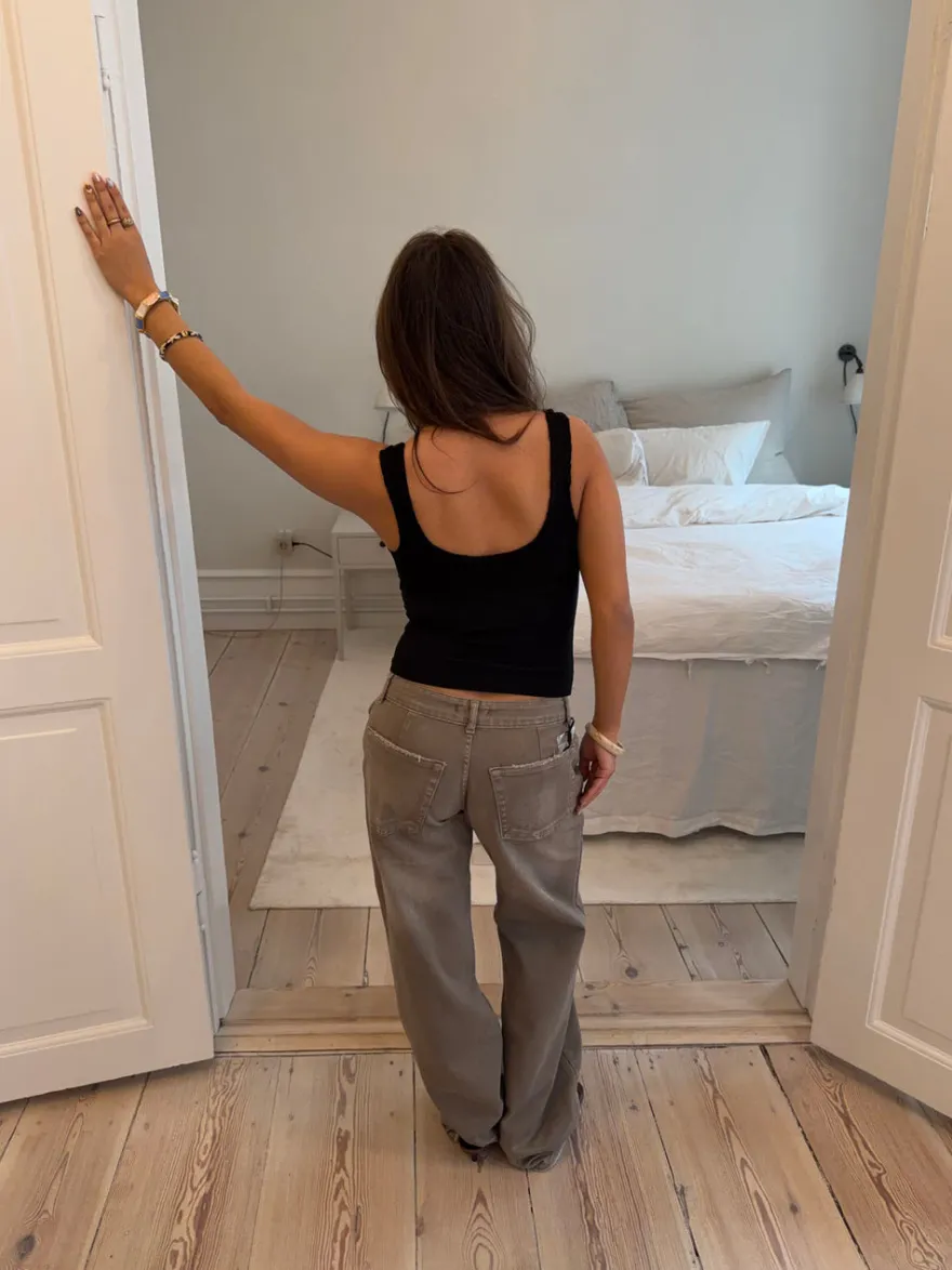 Design By Si Lana top med blonder - Sort Hot
