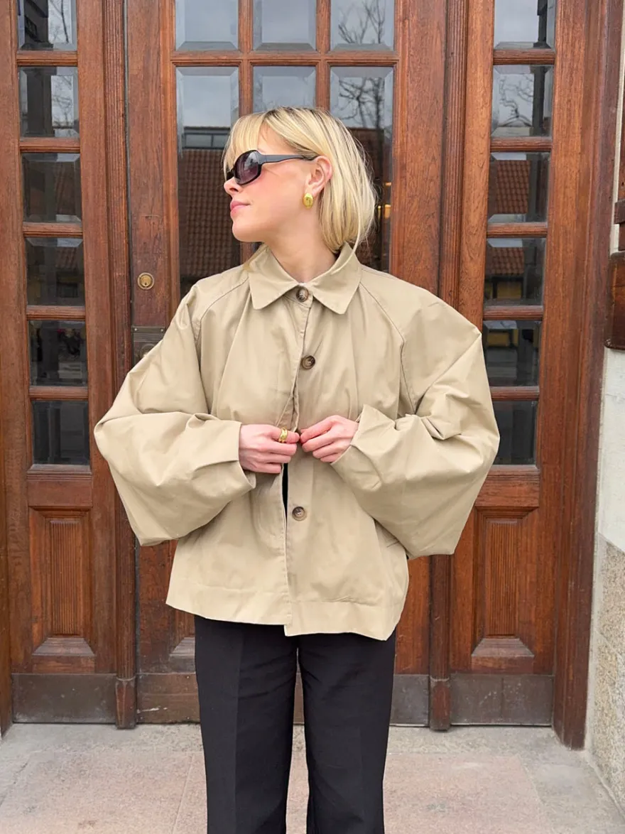 Design By Si Lenaya jakke med denimryg - Beige New