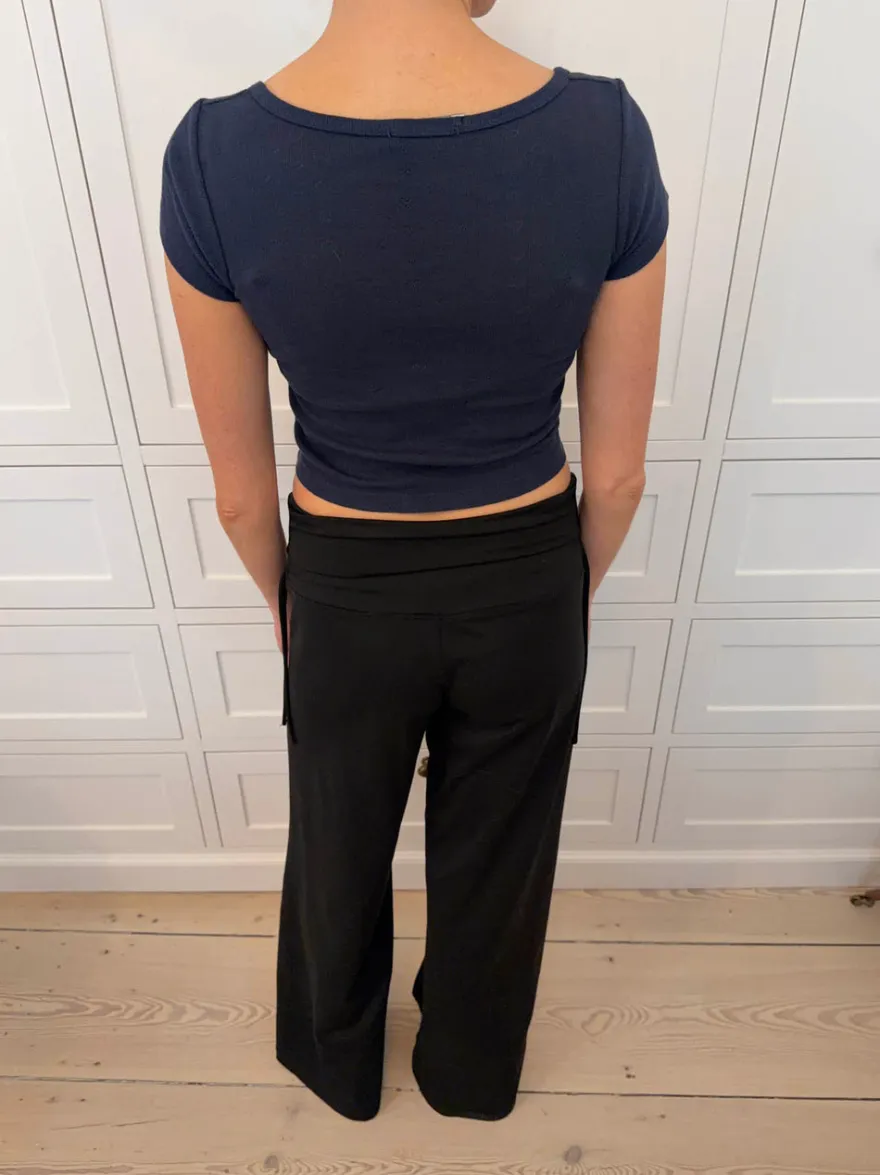 Design By Si Lilian t-shirt med knapper - Navy Hot