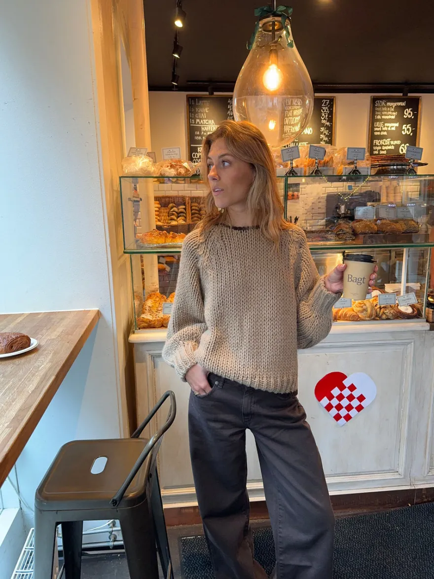 Design By Si Lilou striktrøje - Beige/brun Clearance
