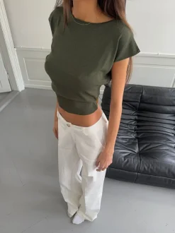 Design By Si Lilu figursyet top - Kakigrøn Online