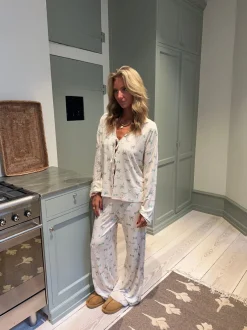 Design By Si Linnea pyjamasbluse med sløjfer - Off white Best