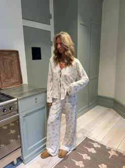 Design By Si Linnea pyjamasbluse med sløjfer - Off white Best