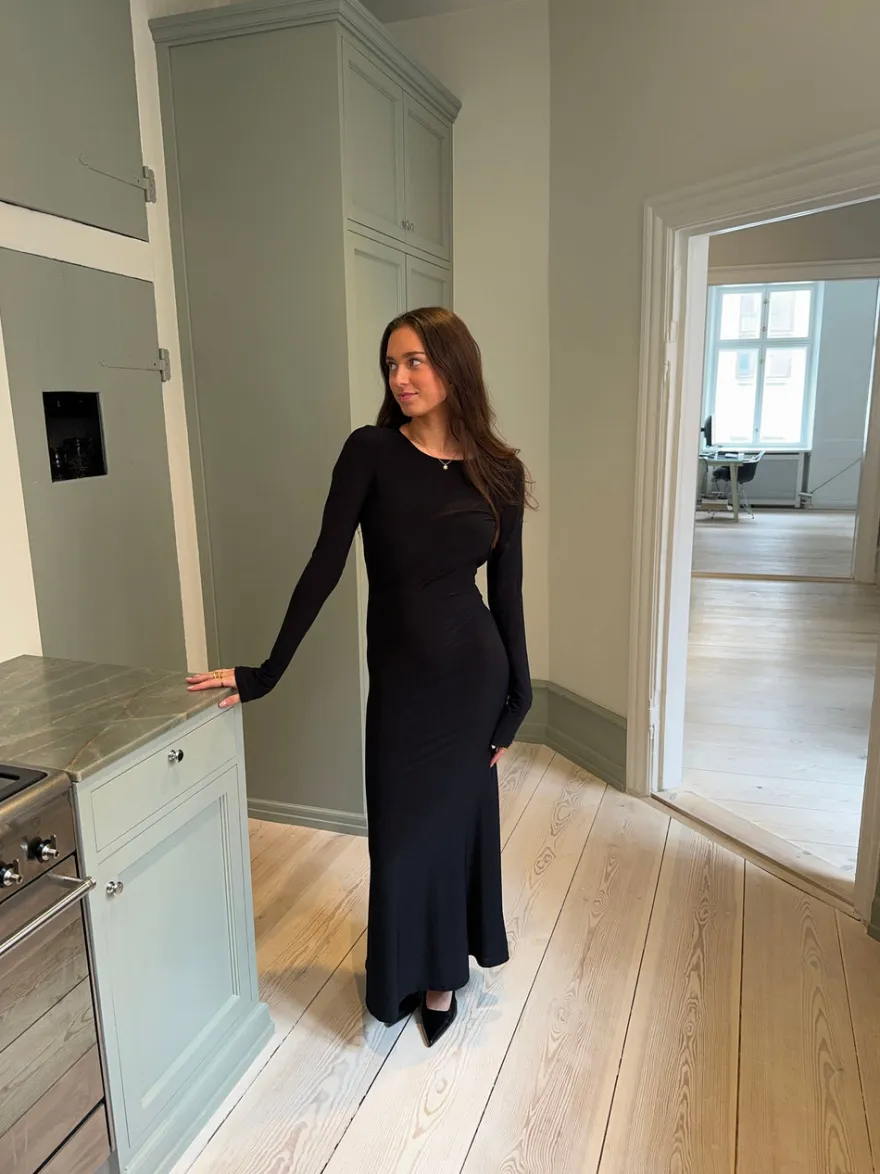 Design By Si Lisa maxikjole - Sort Outlet