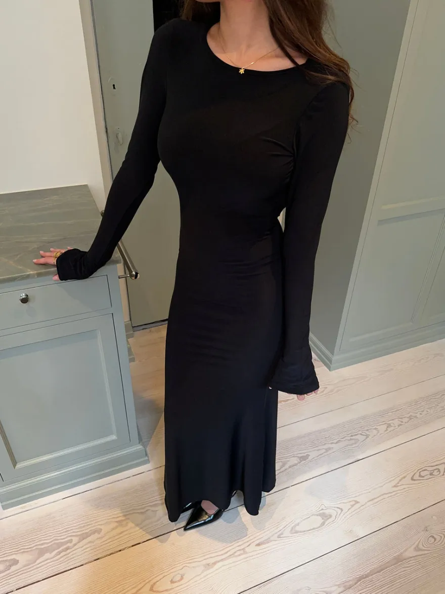 Design By Si Lisa maxikjole - Sort Outlet