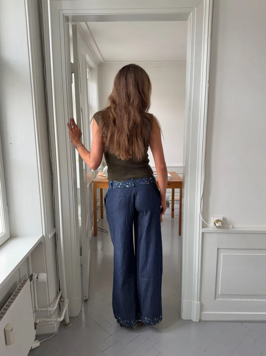 Design By Si Lolita bukser med broderede blomster - Blå Clearance