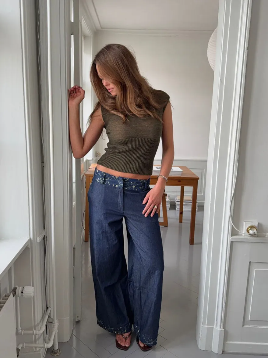 Design By Si Lolita bukser med broderede blomster - Blå Clearance