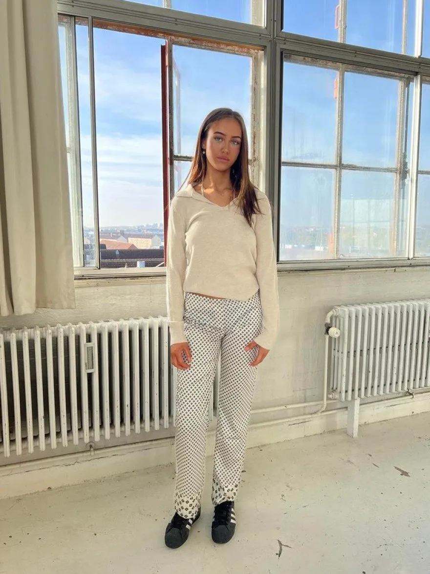 Design By Si Lona lavtaljet satin bukser - Off-white/grøn Clearance