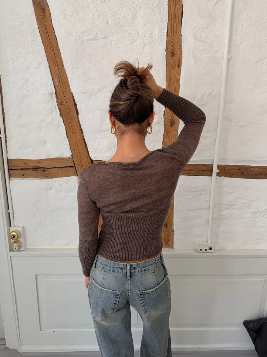 Design By Si Lova figursyet striktrøje - Brun Clearance