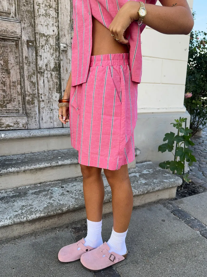 Design By Si Lula shorts med striber - Pink/hvid/sort Sale