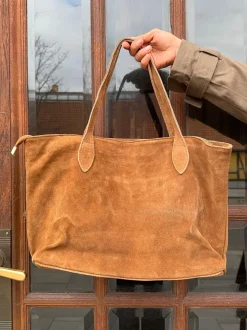 Design By Si Lyra taske med nitter - Karamelfarvet Discount