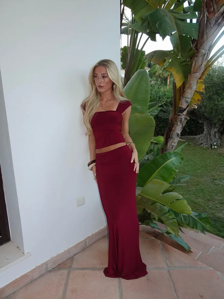 Design By Si Malia top - Bordeaux Hot