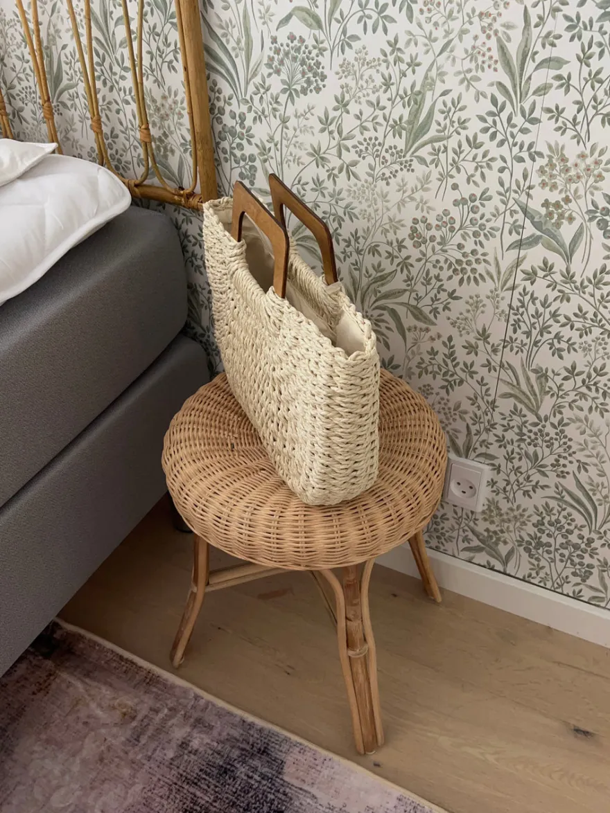 Design By Si Mascali flettet taske med træhåndtag - Beige Outlet