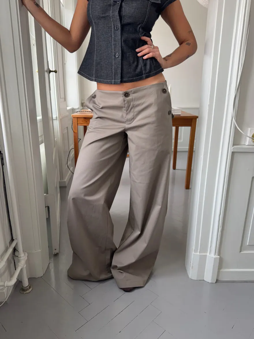 Design By Si Maxim bukser med knapper - Taupe New