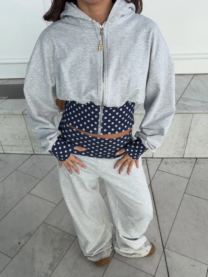 Design By Si May hoodie med polkaprikker - Grå/navy/hvid Online