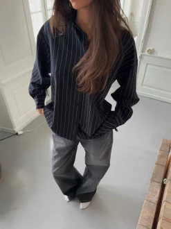 Design By Si Miki stribet skjorte med åben ryg - Mørk navy Sale