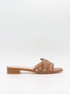 Design By Si Milina sandaler med nitter - Brun Best