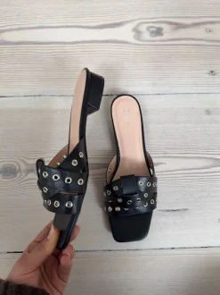 Design By Si Milina sandaler med nitter - Sort Sale