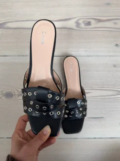 Design By Si Milina sandaler med nitter - Sort Sale