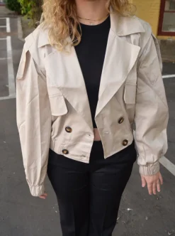 Design By Si Millie cropped trenchcoat - Beige Best