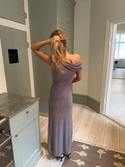 Design By Si Mina one shoulder maxikjole - Taupe New