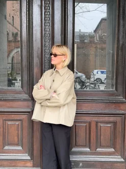 Design By Si Monica kort trenchcoat - Beige Sale