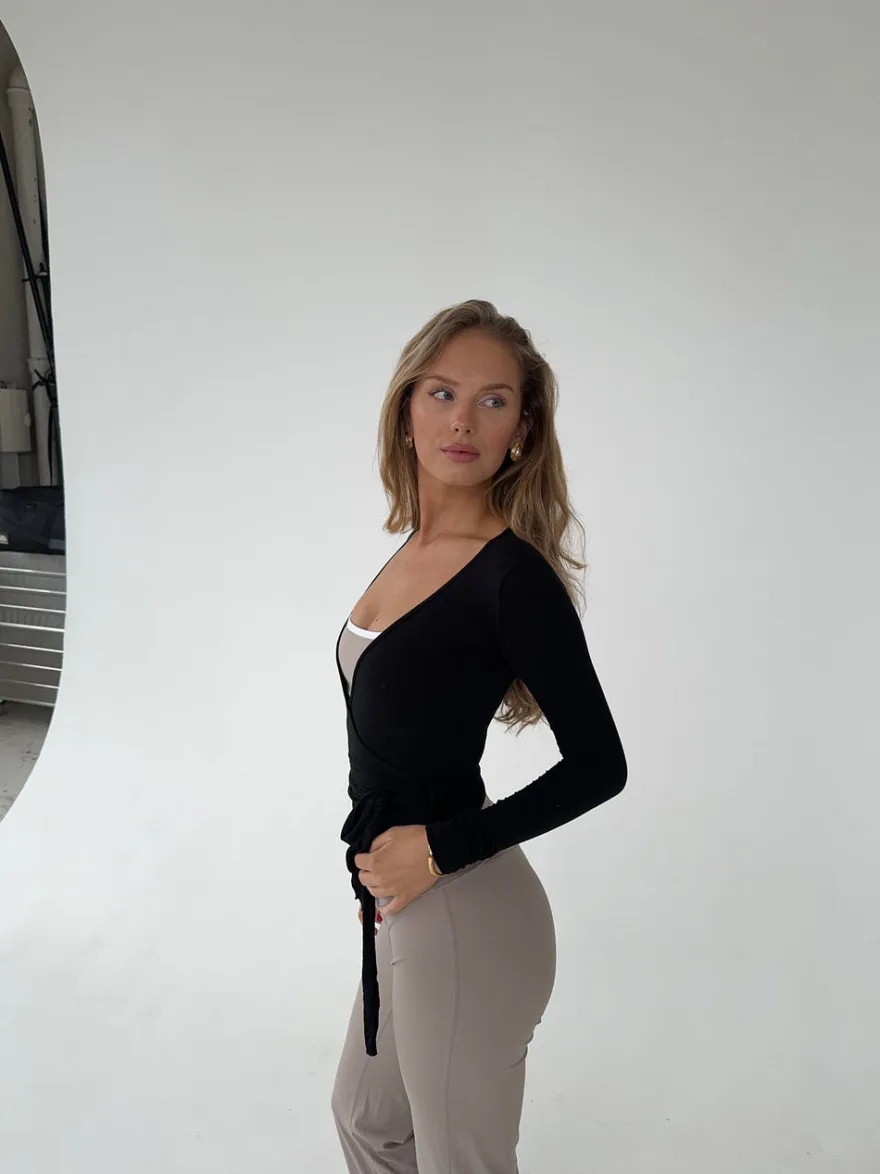 Design By Si Motion wrap bluse - Jet Black Best
