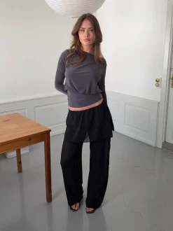 Design By Si Nadina bukser med nederdel - Sort Online