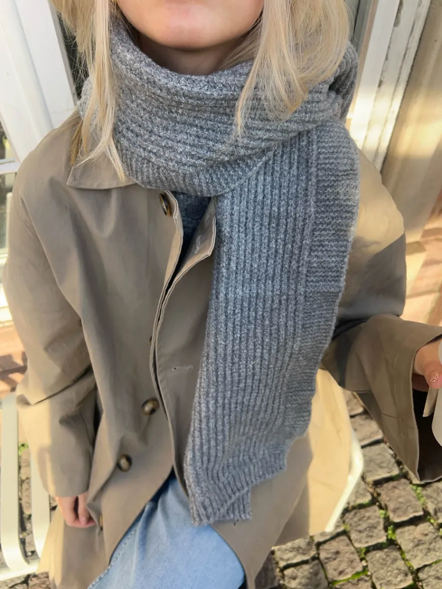 Design By Si Ninita tørklæde - Gråt Hot